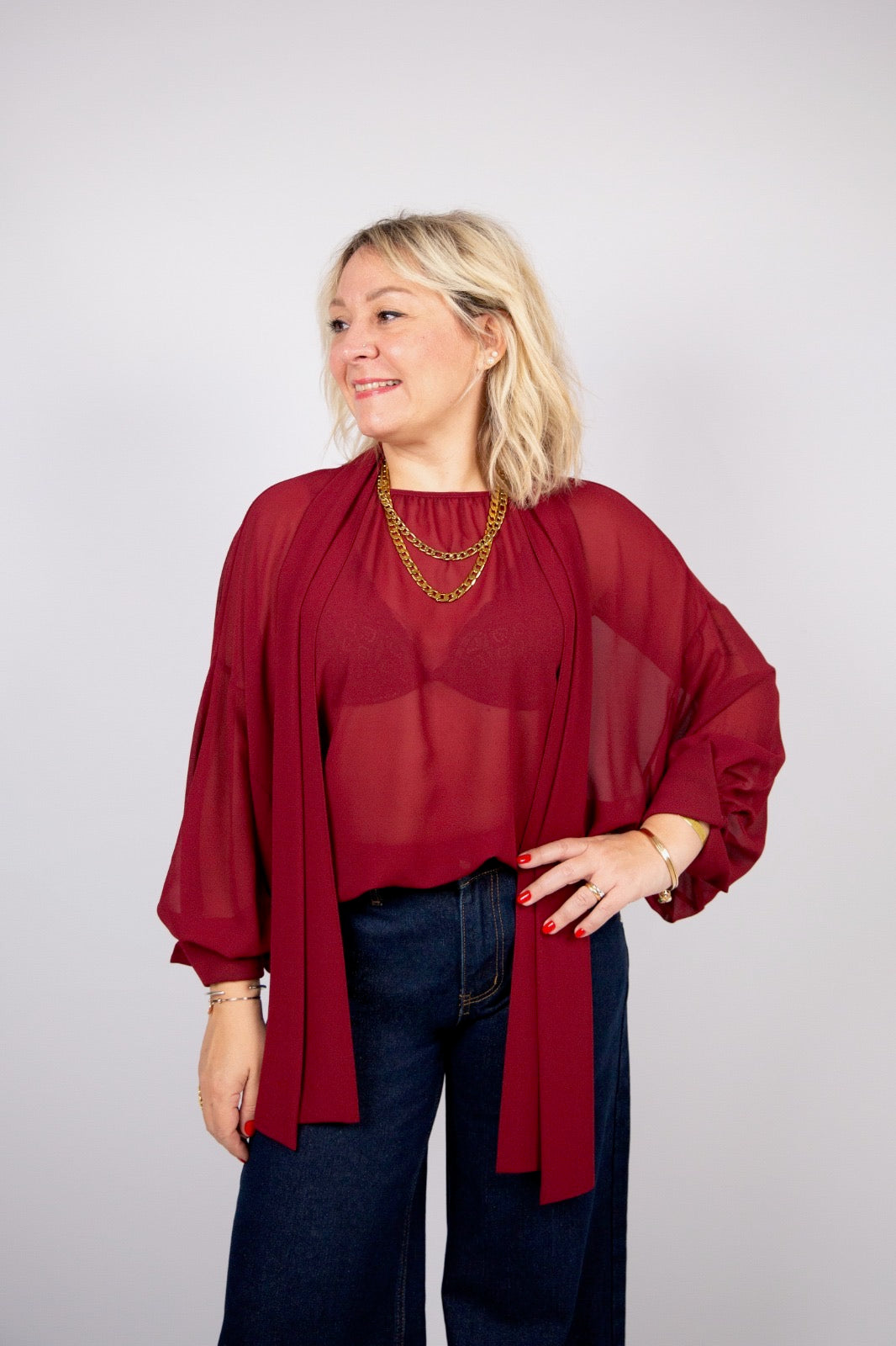 Kaos blusa con sciarpina rimovibile