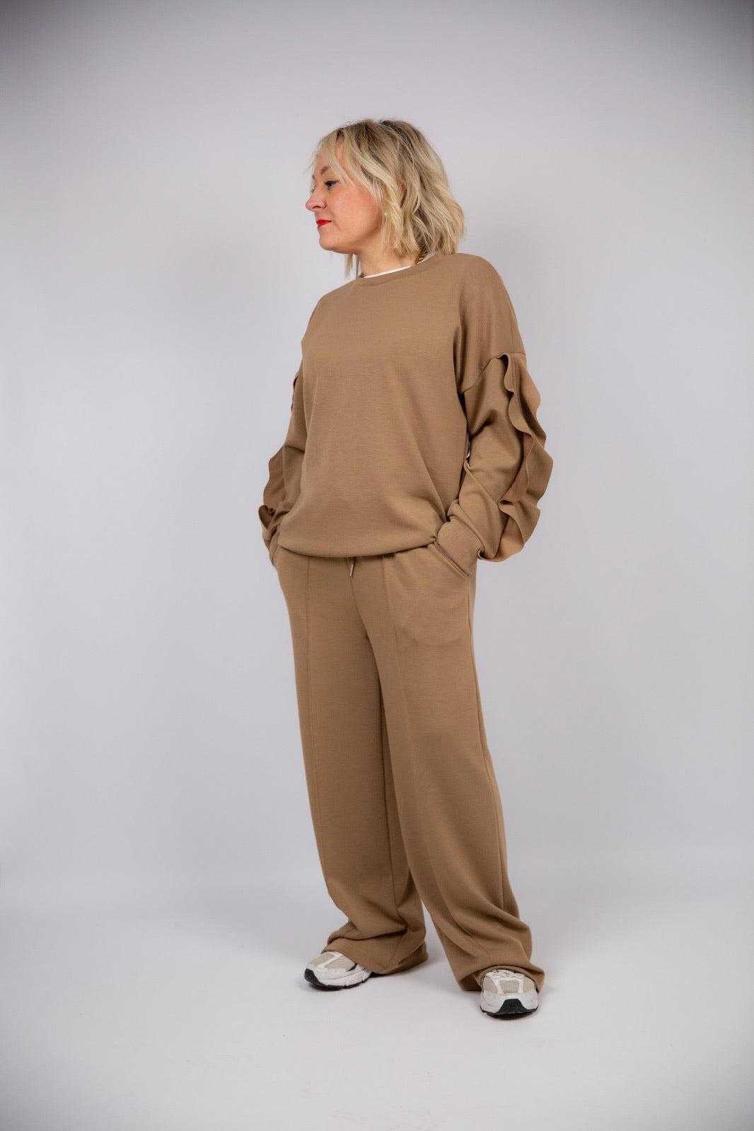 Spazio sand Tuta moka mousse