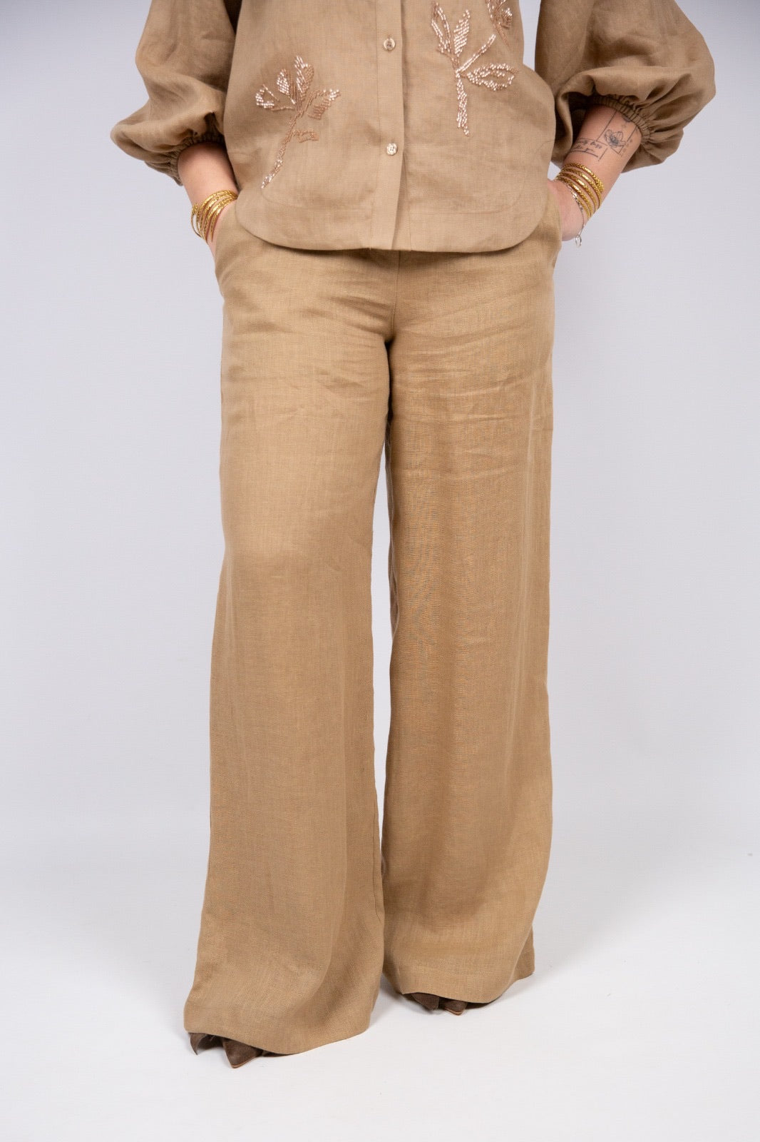 Icona pantalone con elastico