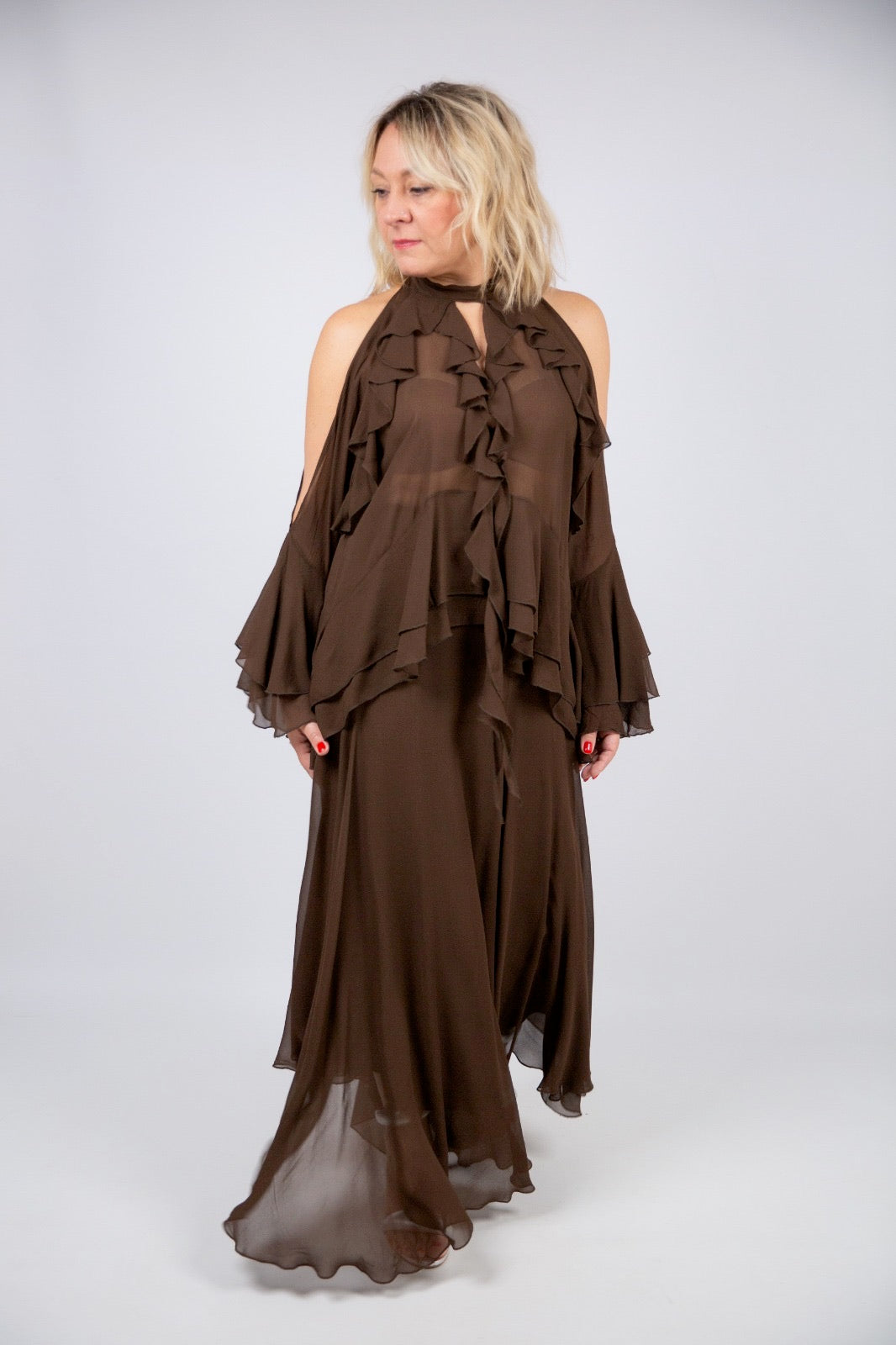King Kong blusa cut out e jabot