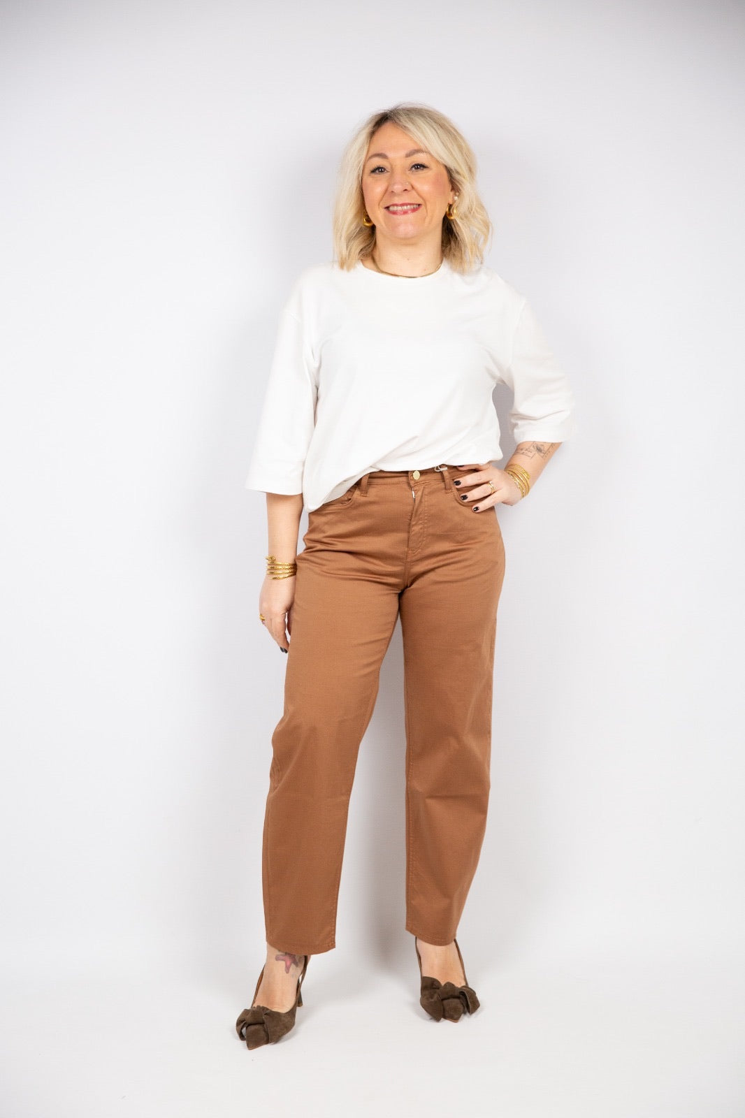 Kaos pantalone barrel tabacco