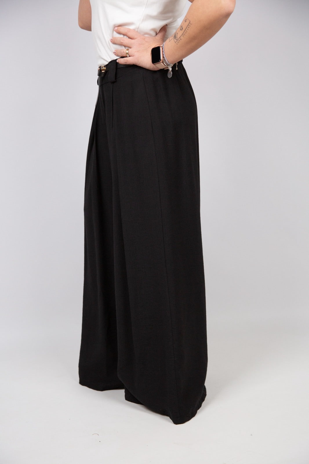 Atelier55 Pantalone fluido con elastico in vita