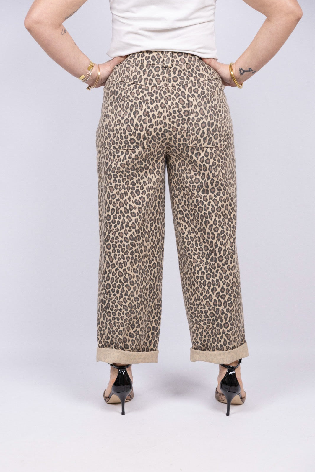 Wiya pantalone animalier modello jeans