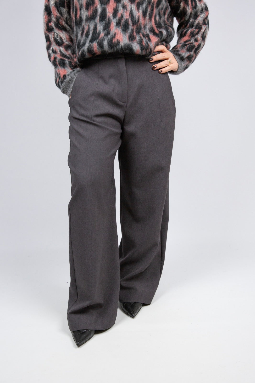 Tensione pantalone grigio antracite