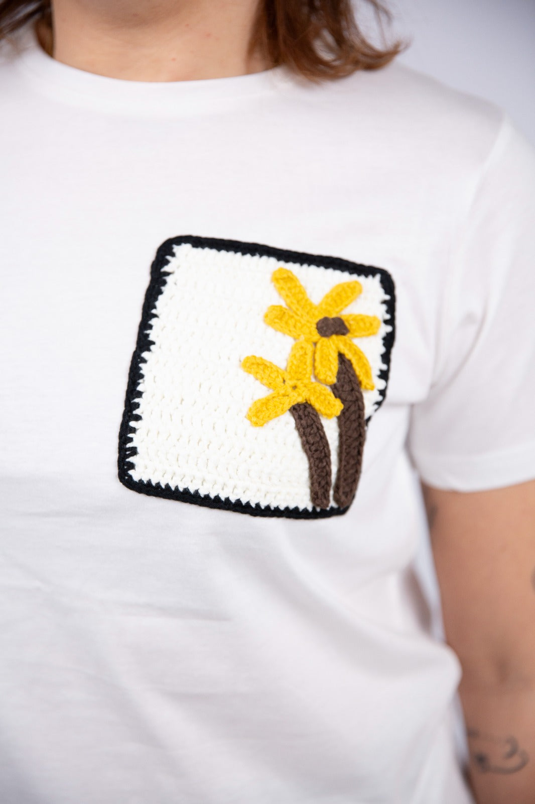 Compania fantastica t-shirt con applicazione in crochet