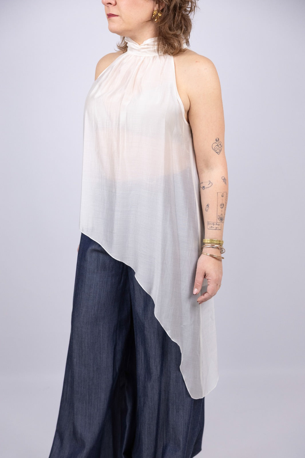 Kaos blusa asimmetrica
