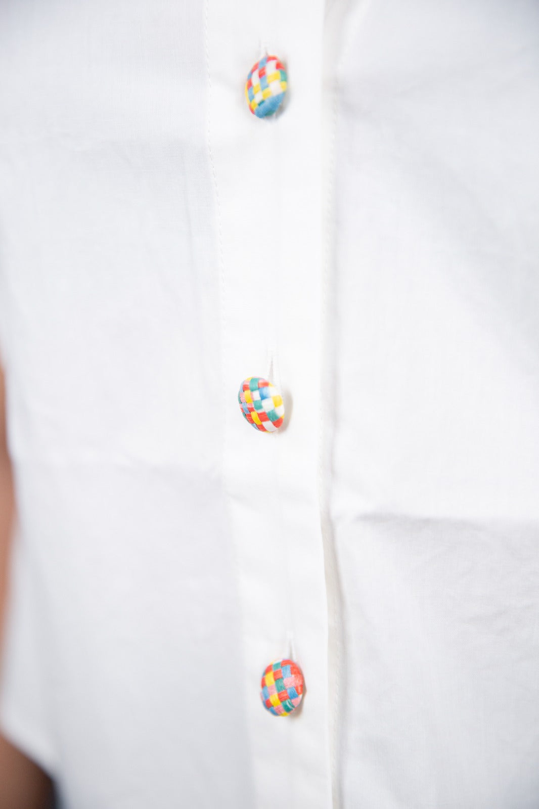 Compania fantastica camicia con i bottoni colorati