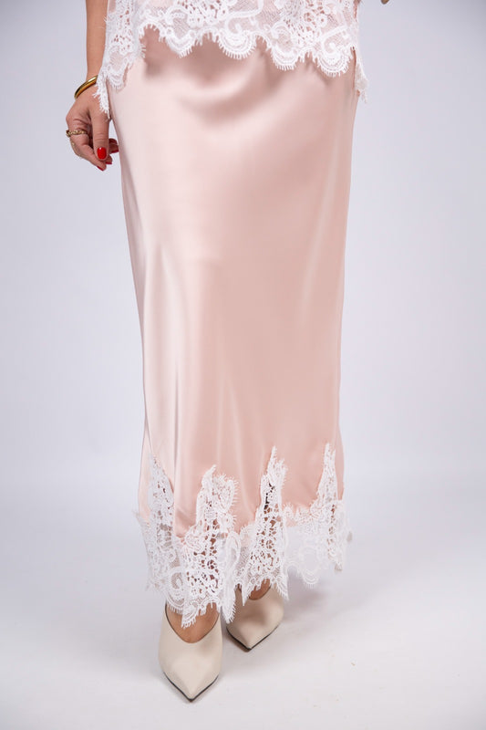 Tensione in gonna satin con pizzo