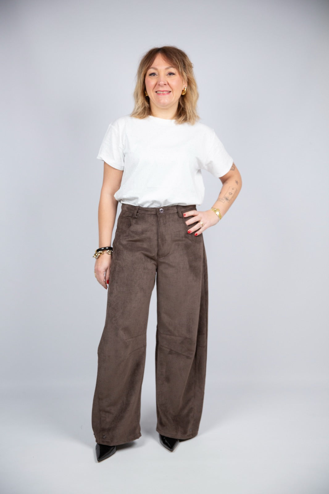 Motel diffusione moda pantaloni barrel in velluto costa larga marroni