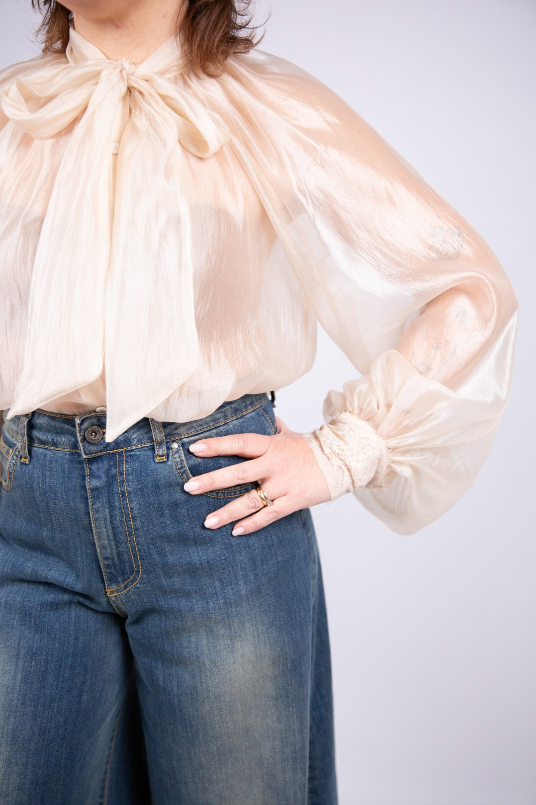 Motel diffusione moda camicia con fiocco e pizzo