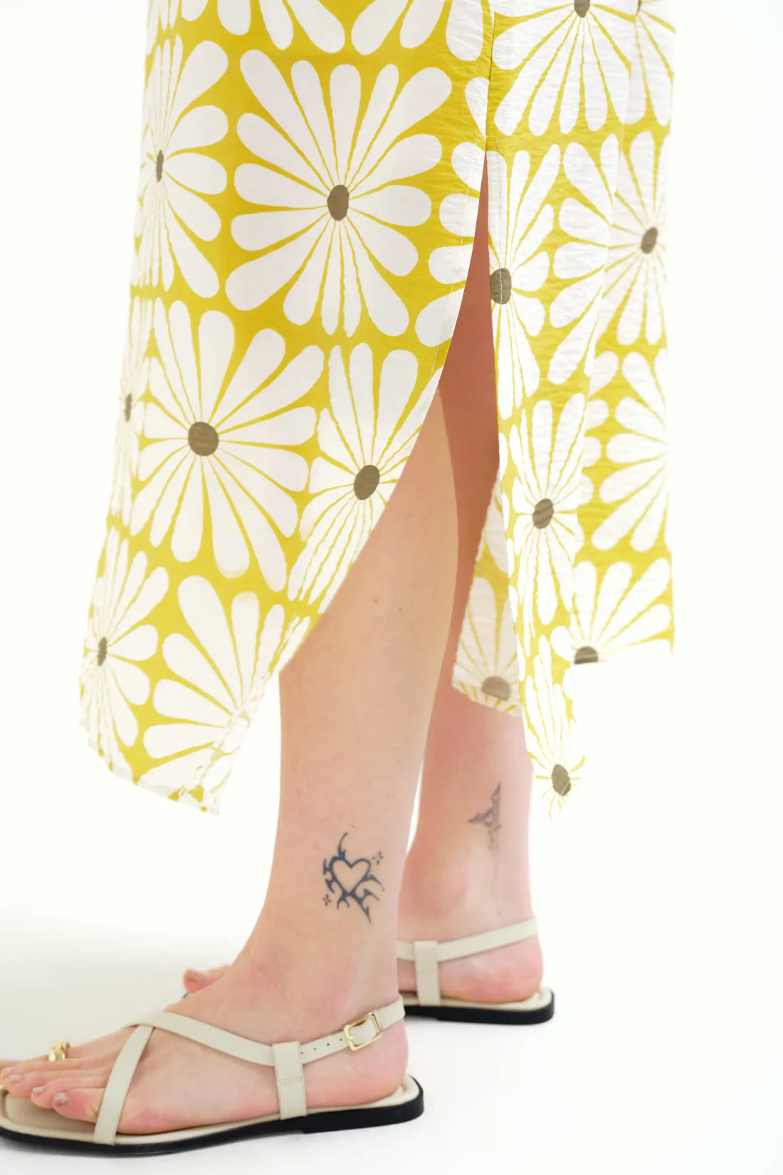 Compania fantastica vestito midi fantasia con spacchi laterali