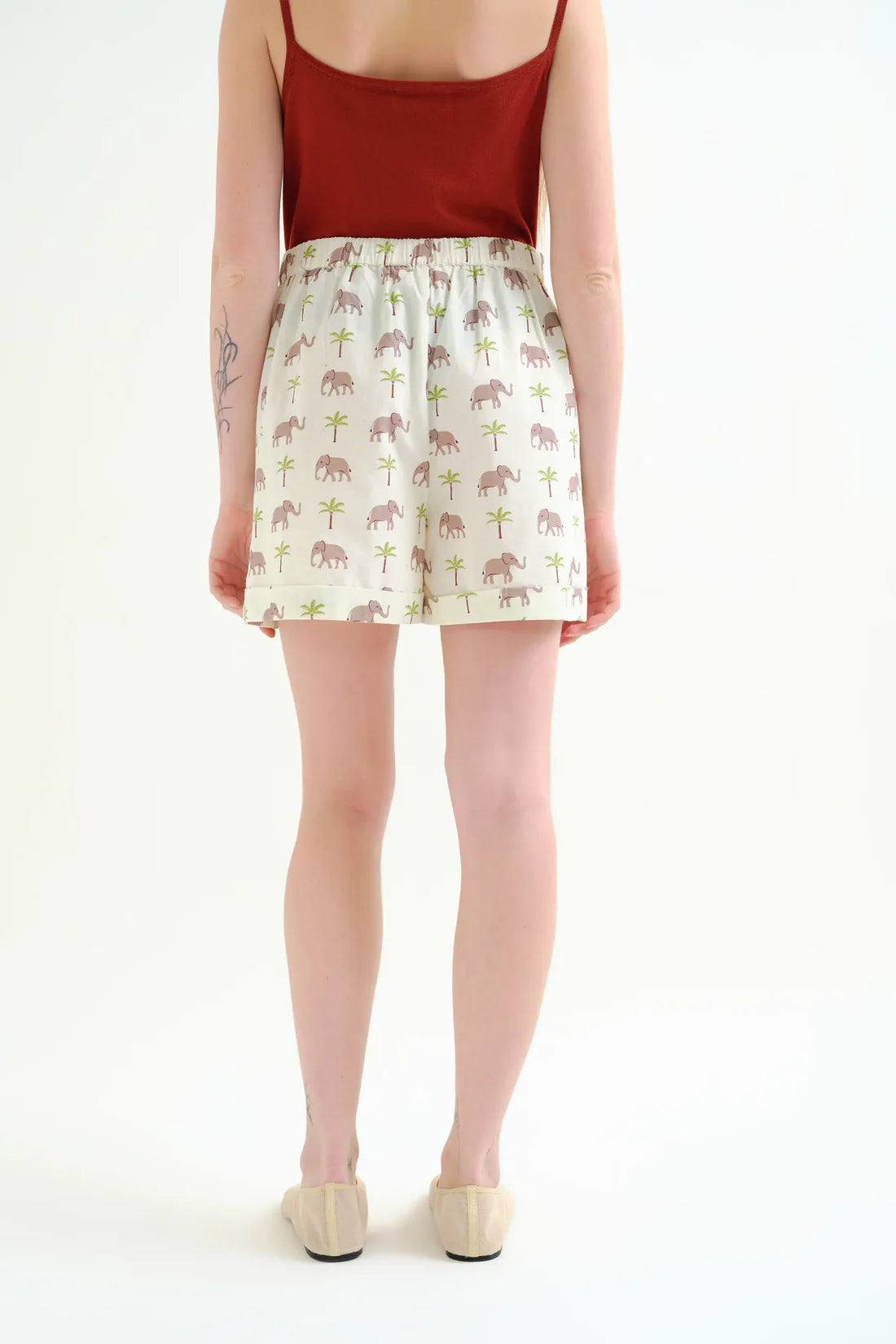 Compania fantastica shorts con elefanti