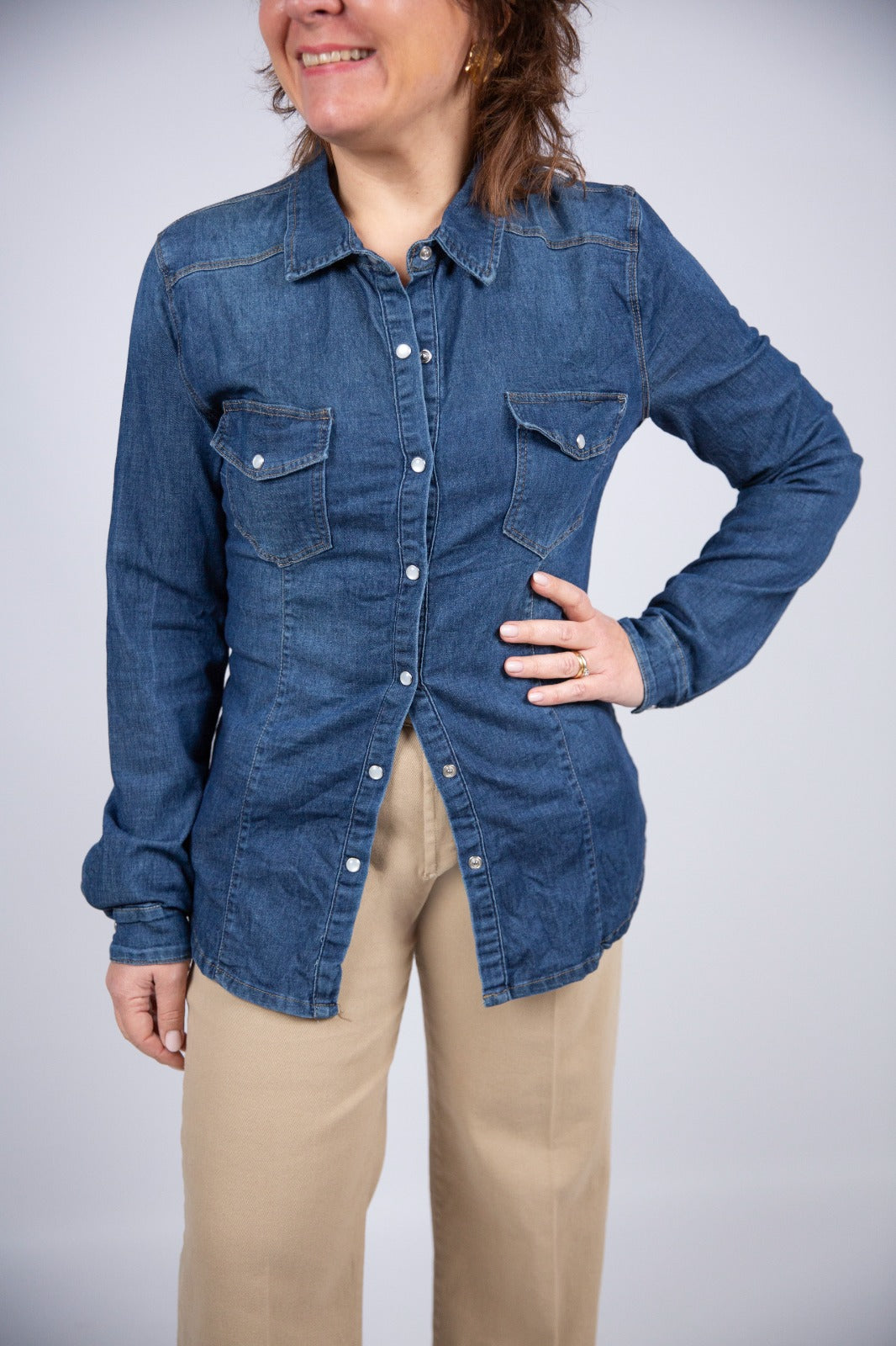 Re_in camicia in jeans