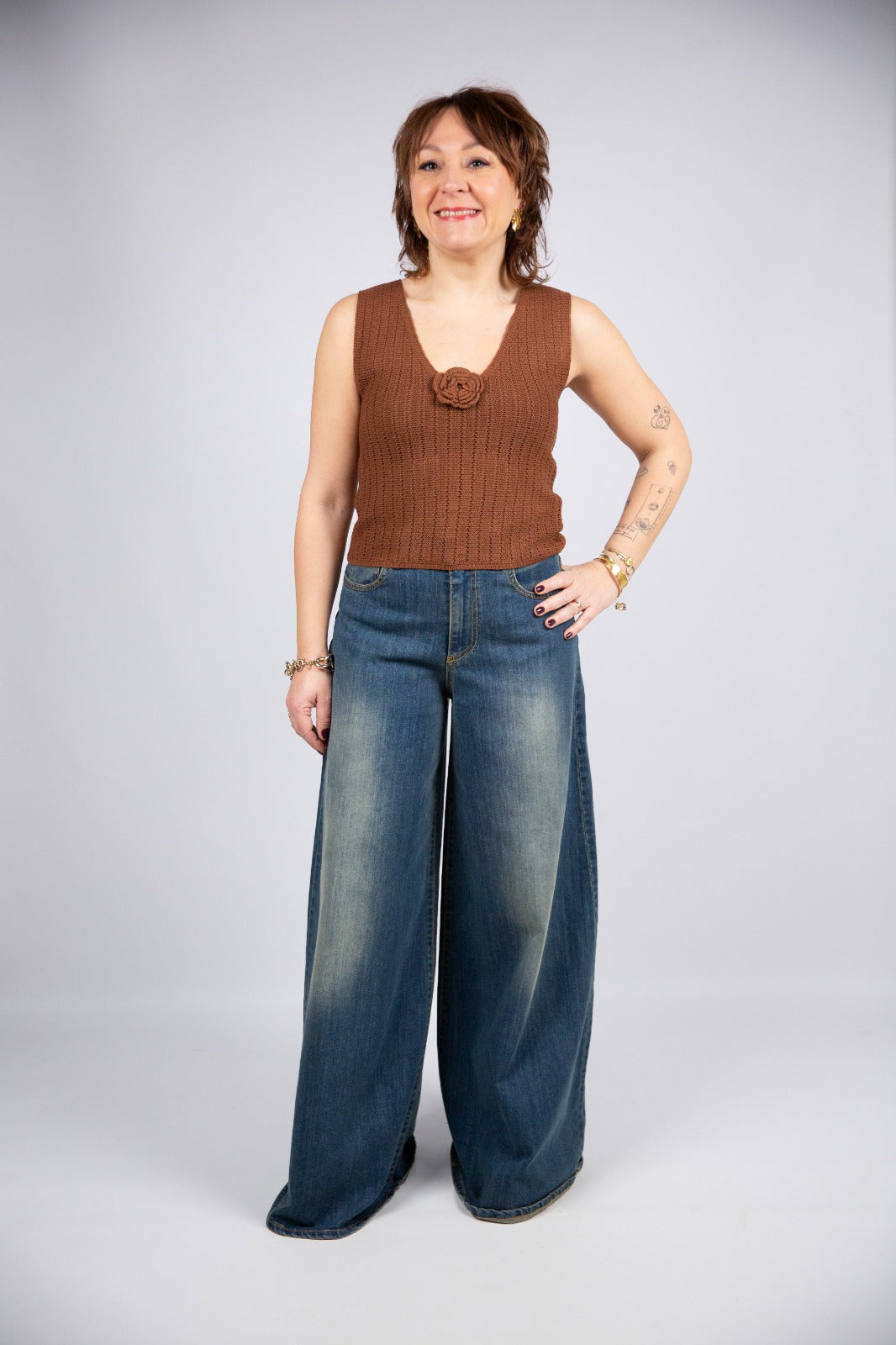 Wild pony top traforato marrone con applicazione