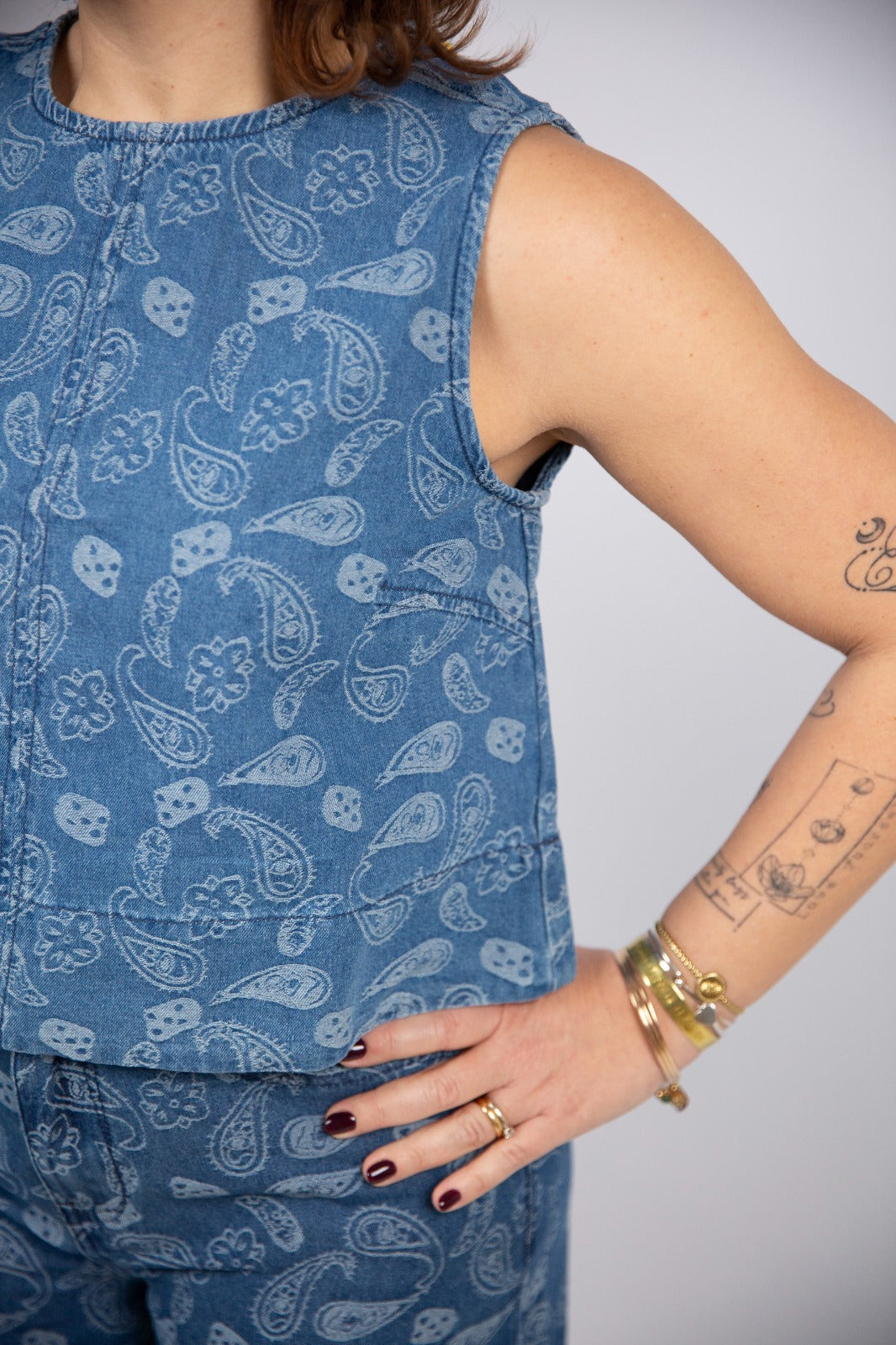 Compania fantastica top fantasia paisley