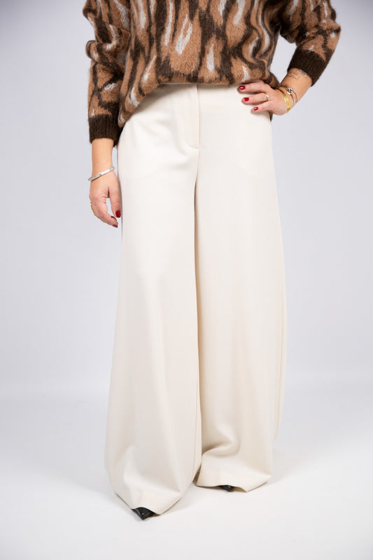 Kaos pantaloni palazzo