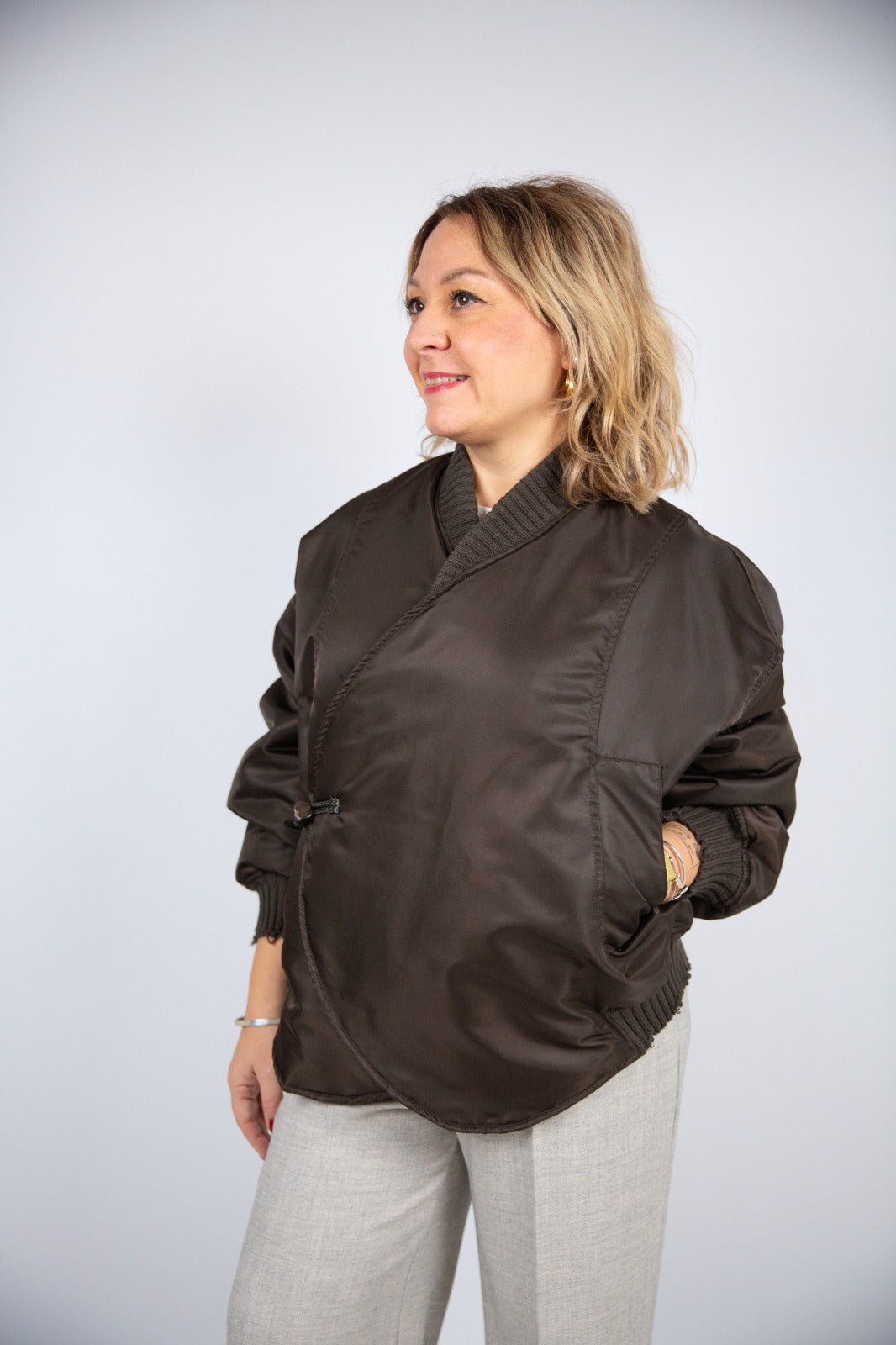 Moteldiffusionemoda Bomber test di moro allacciatura kimono