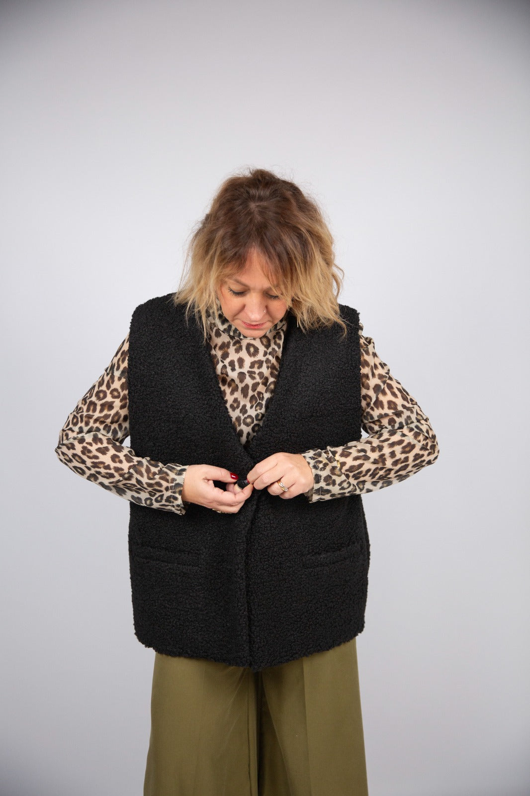 Tensione in Gilet in eco pelliccia con bottone